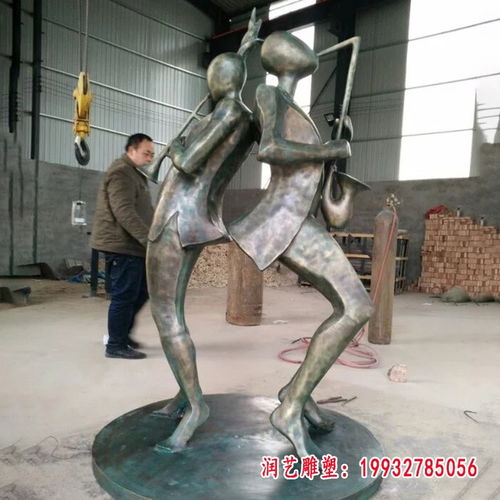 藝術鑄就靈魂 廣場抽象人物銅雕塑與石雕的匠心制作